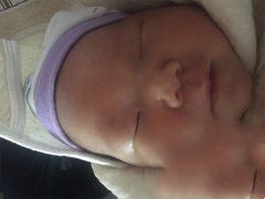 新生儿降临为万女士重新带来笑容